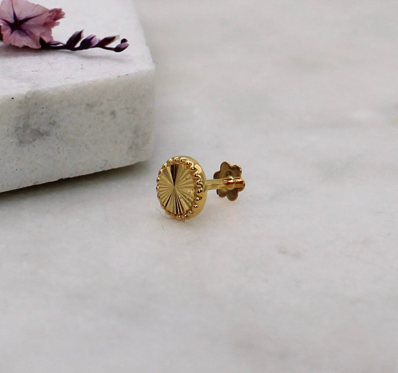 Dotted Round Stud (small)