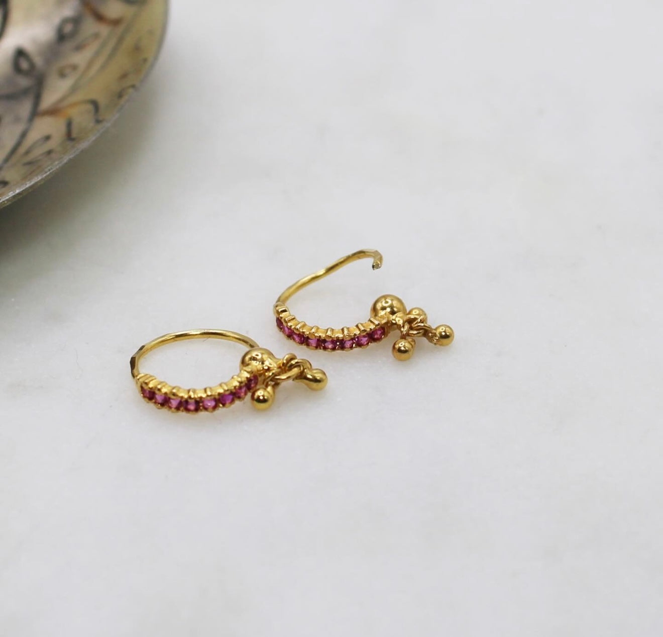 Baguette Huggies in Deep Pink