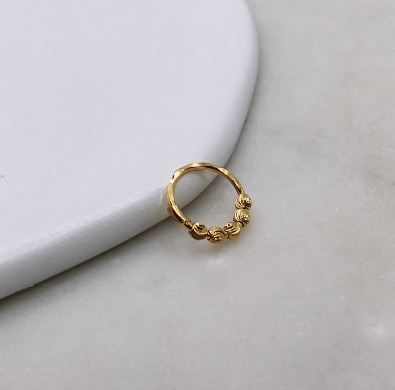 5 Bead Hoop (8.5mm)