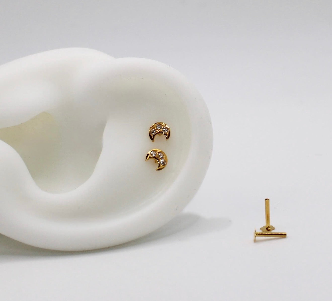 Mini Moon Studs | 4.5mm