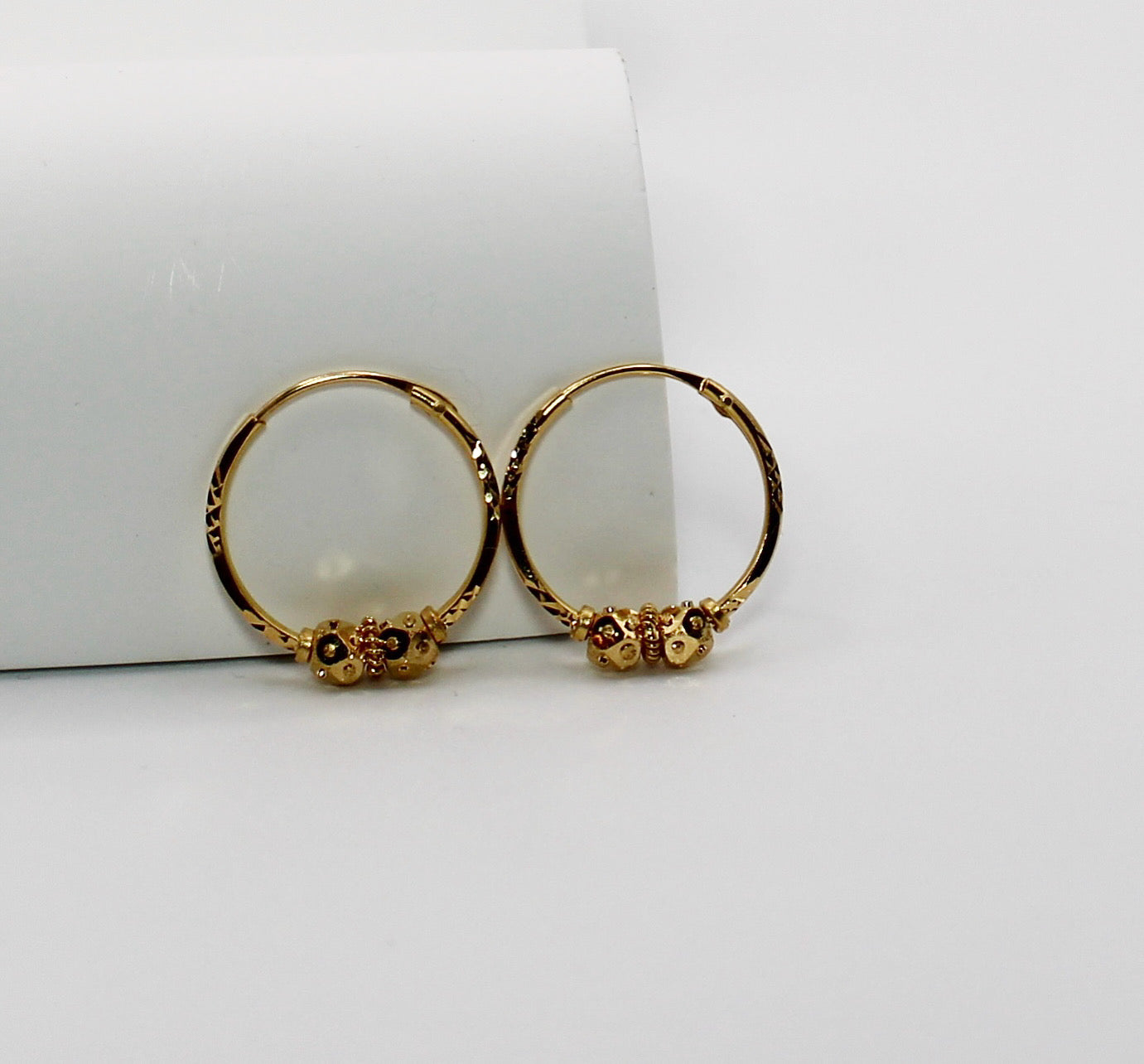Lightweight Hoops