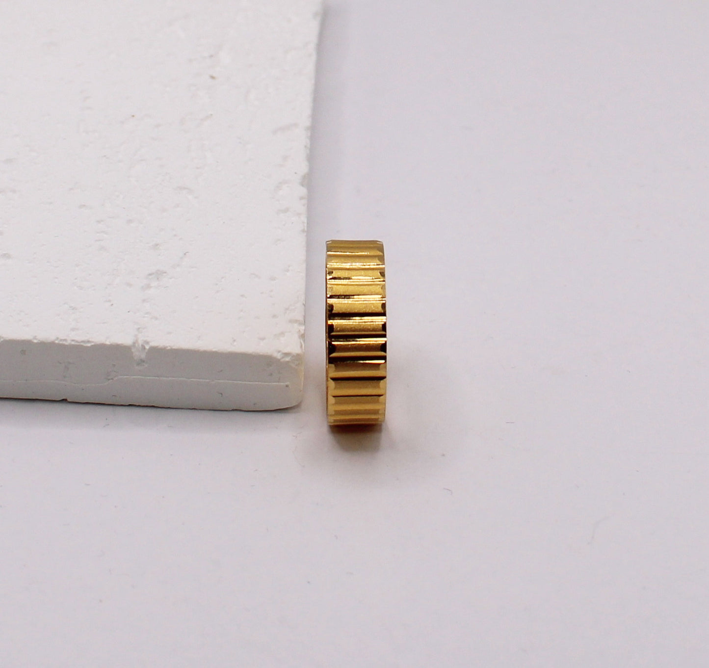 Wide Stripe-Detail Ring