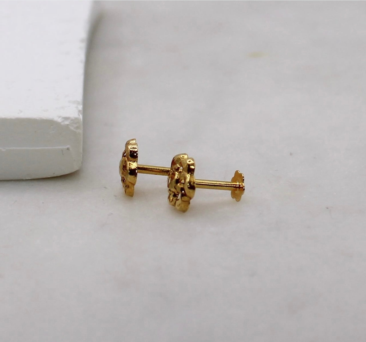 Lightweight Flower Studs