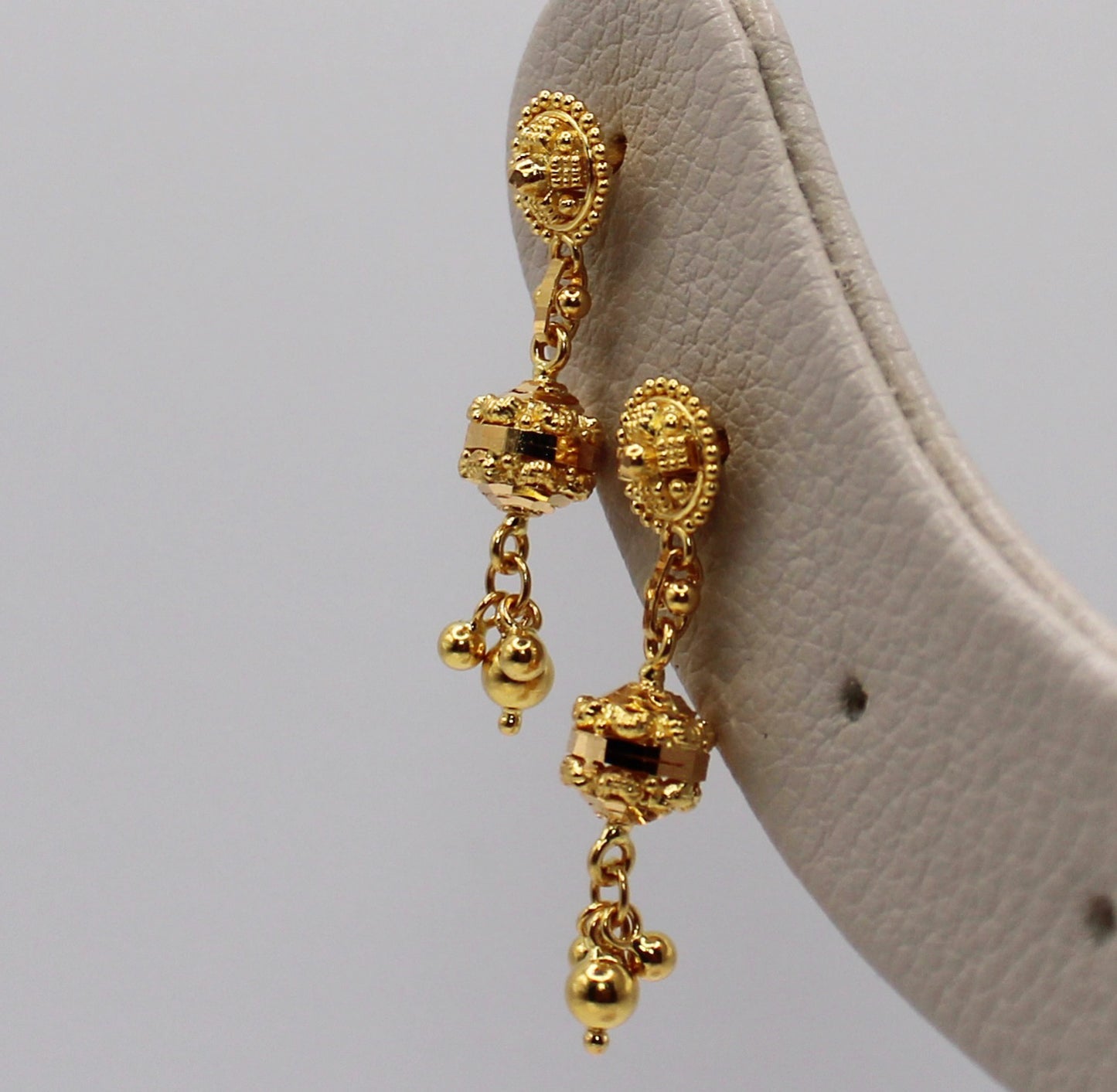 22carat Round Dangly Studs