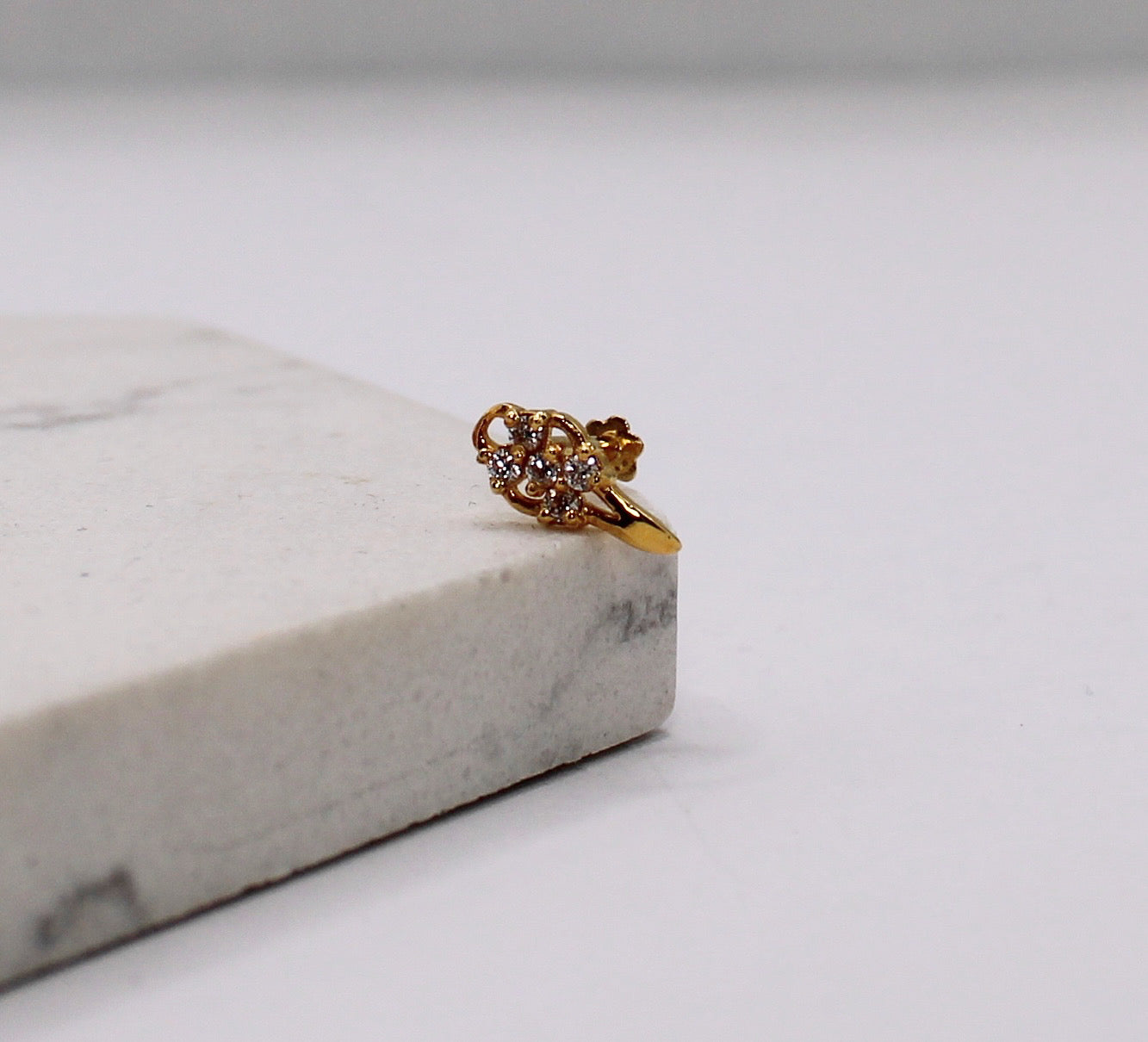 Detailed Long Stud