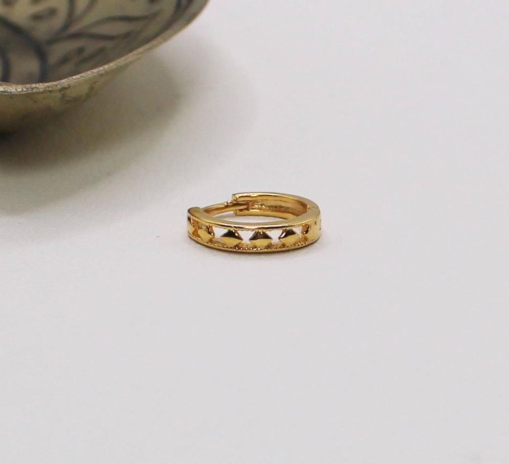 7.5mm Gold Hoop