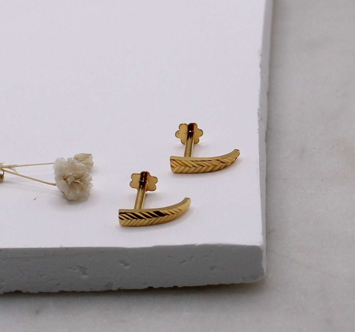 Leaf Detail Long Studs