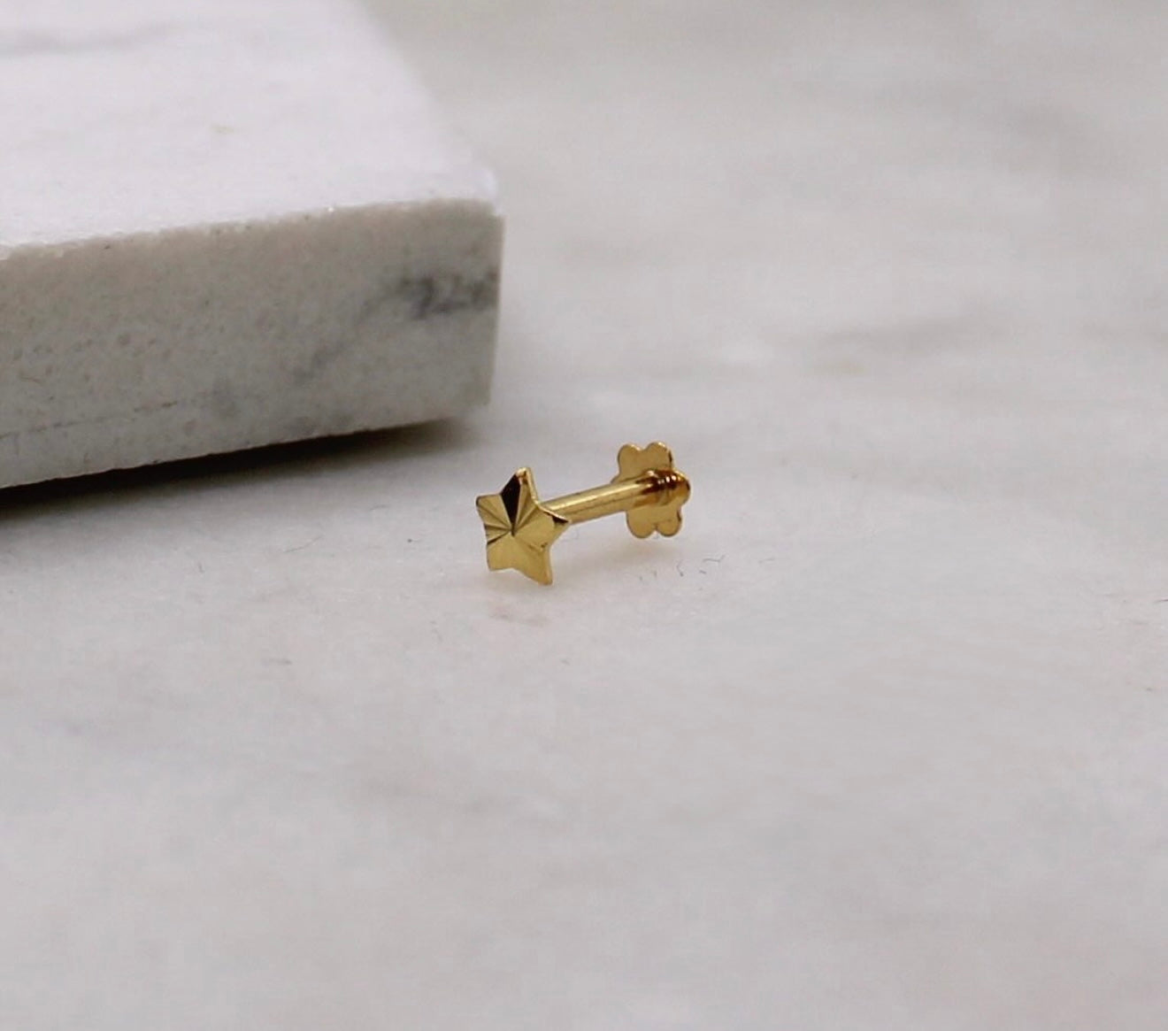 Detailed Star Stud (single)