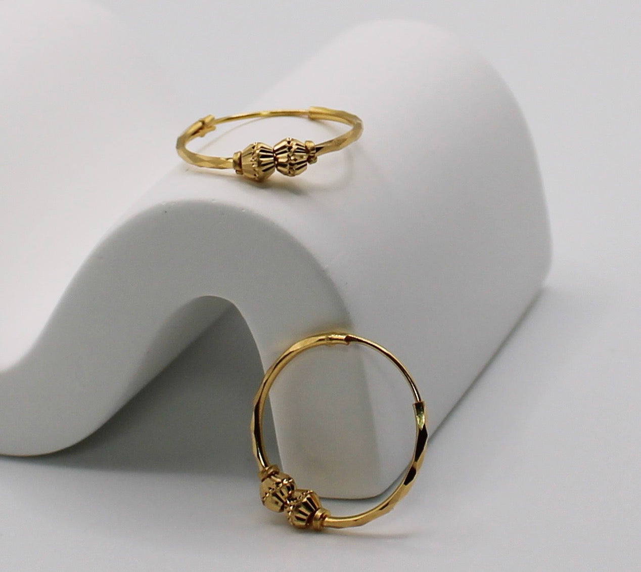 Lightweight Hoops