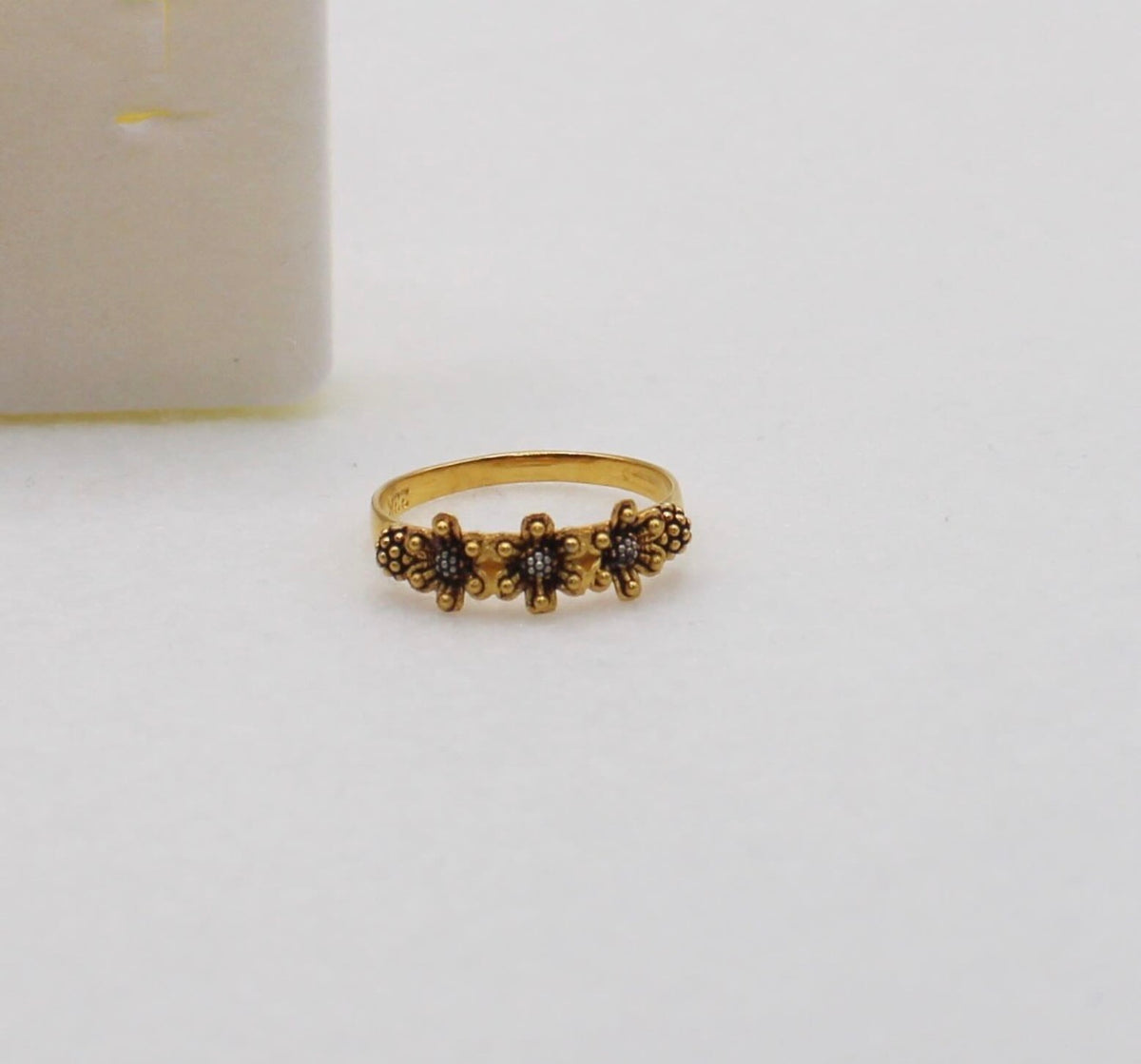 Antique Finish Ladies Ring | 22carat