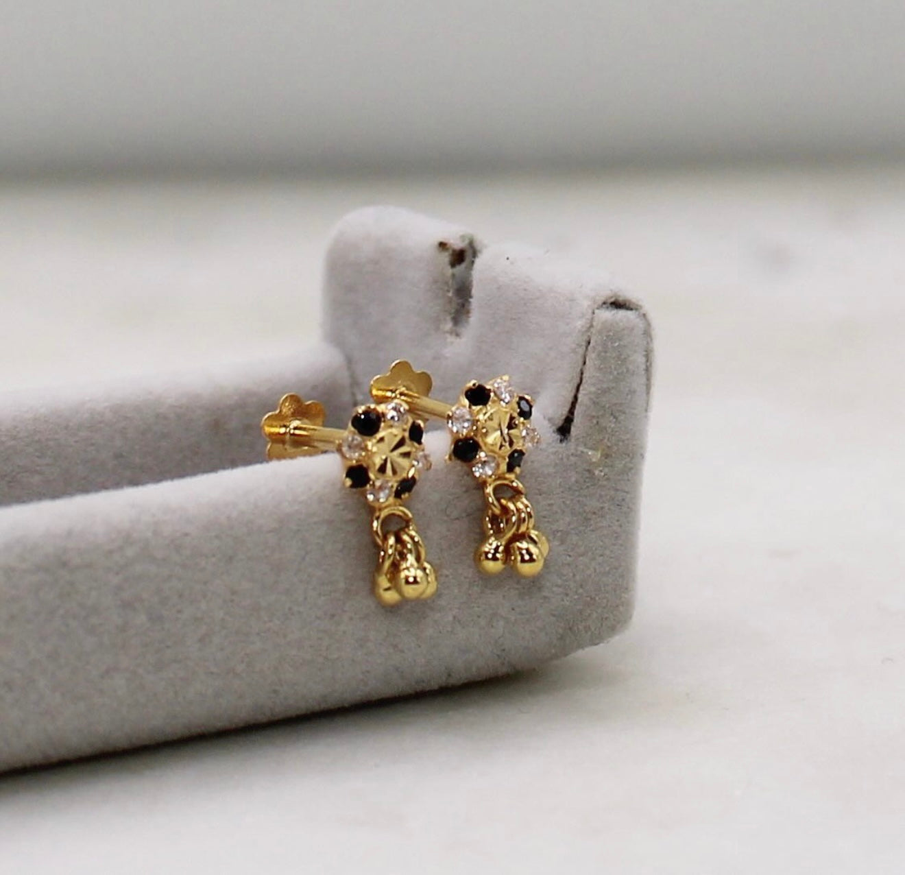 Black Dangly Flower Stud
