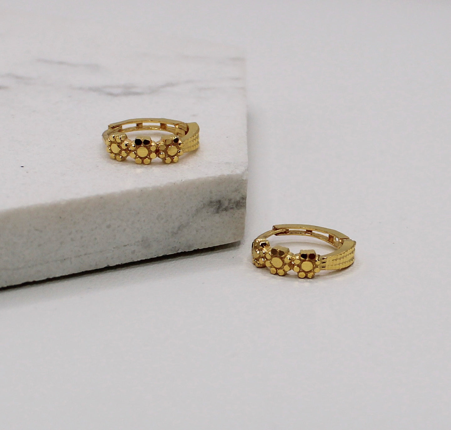 3 Flower Hoops in 9.5mm