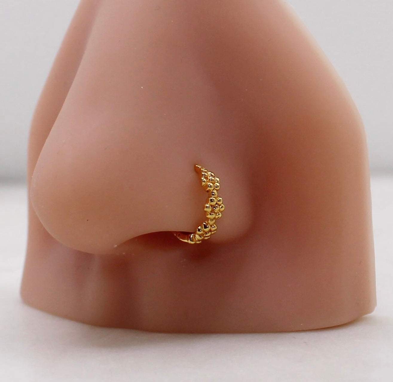 8mm Three-Flower Hoop