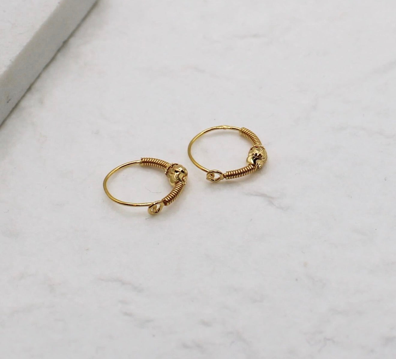 Minimal Bead Hoop | 9mm