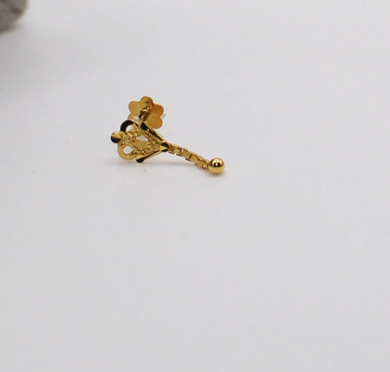 Long Detailed Stud