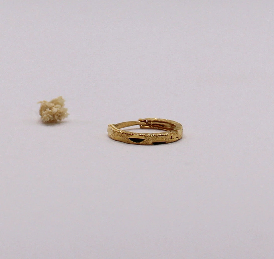Thin Clip On Hoop (8.5mm)