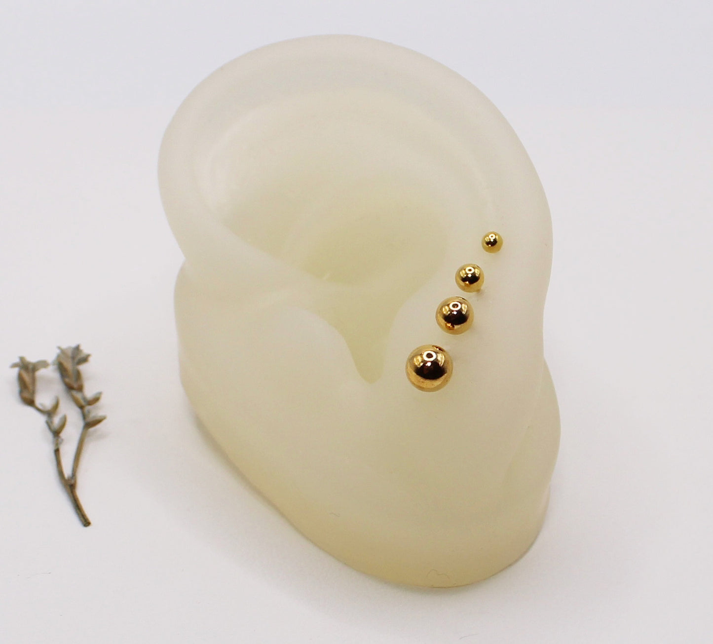 18carat Ball Stud