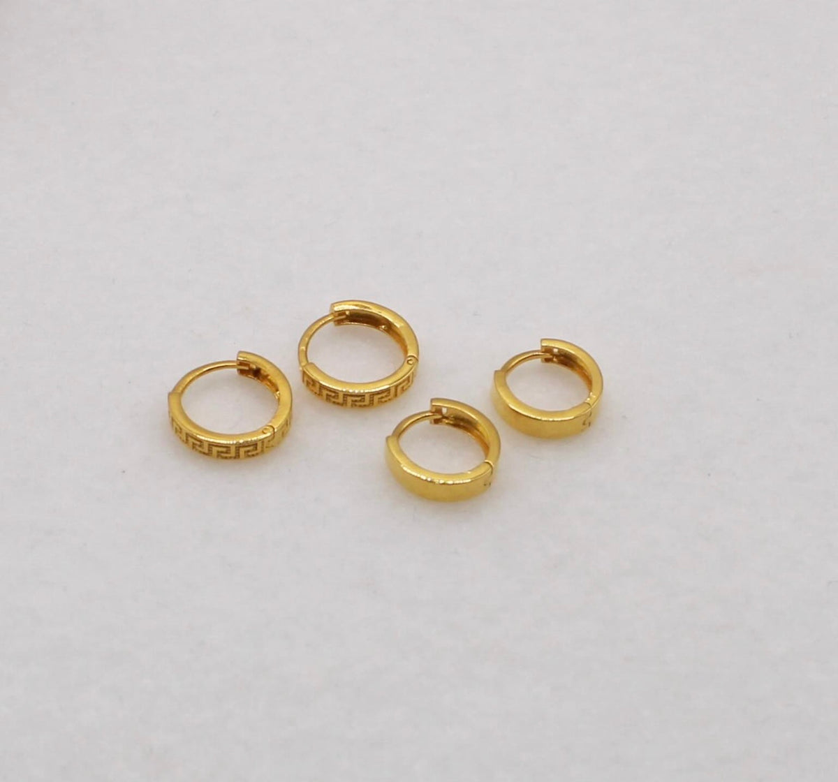 Simple Everyday Huggies | 18carat