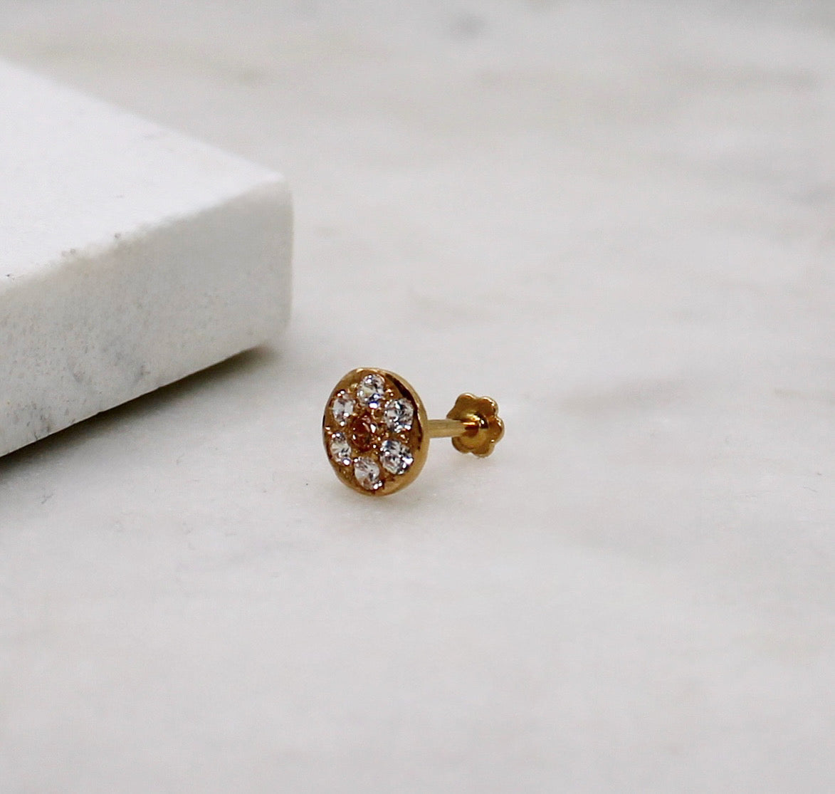 22carat Round Stud