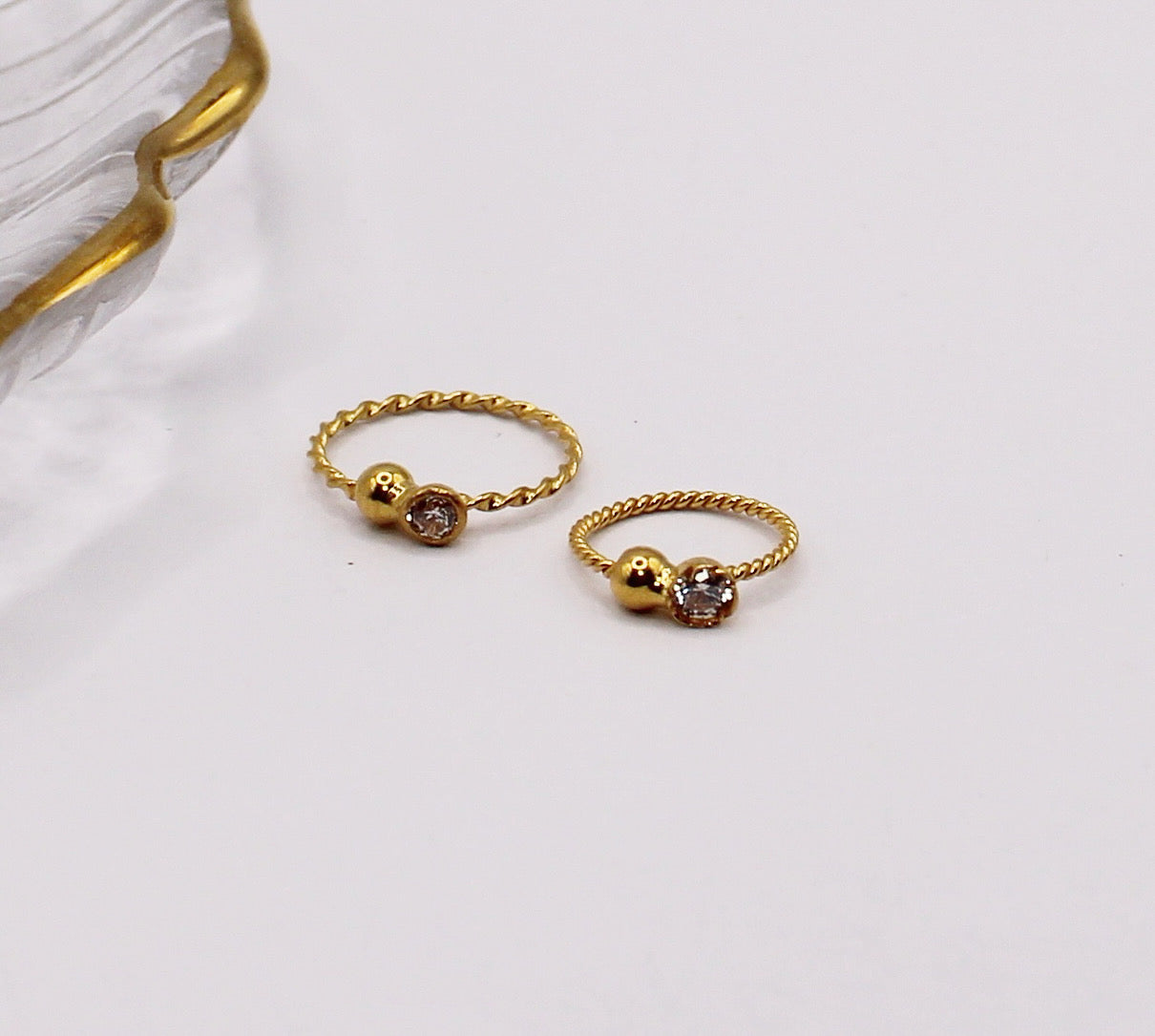 Twist Hera Hoop