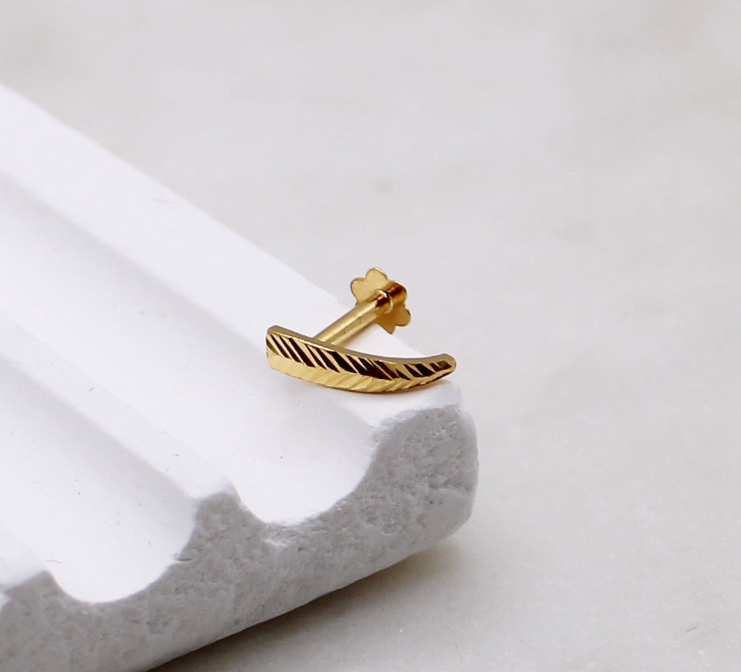 Leaf Detail Nose Stud