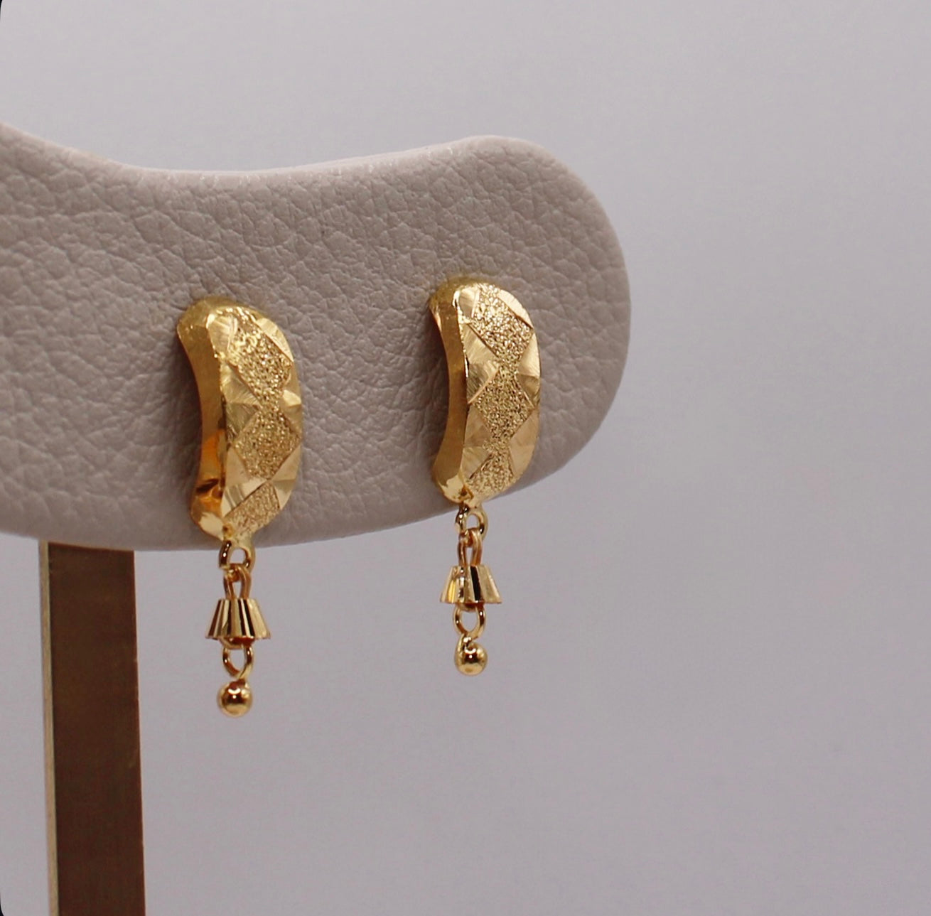 Super Lightweight Studs