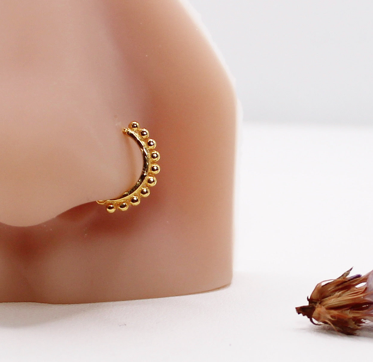 7.8mm Dotted Hoop