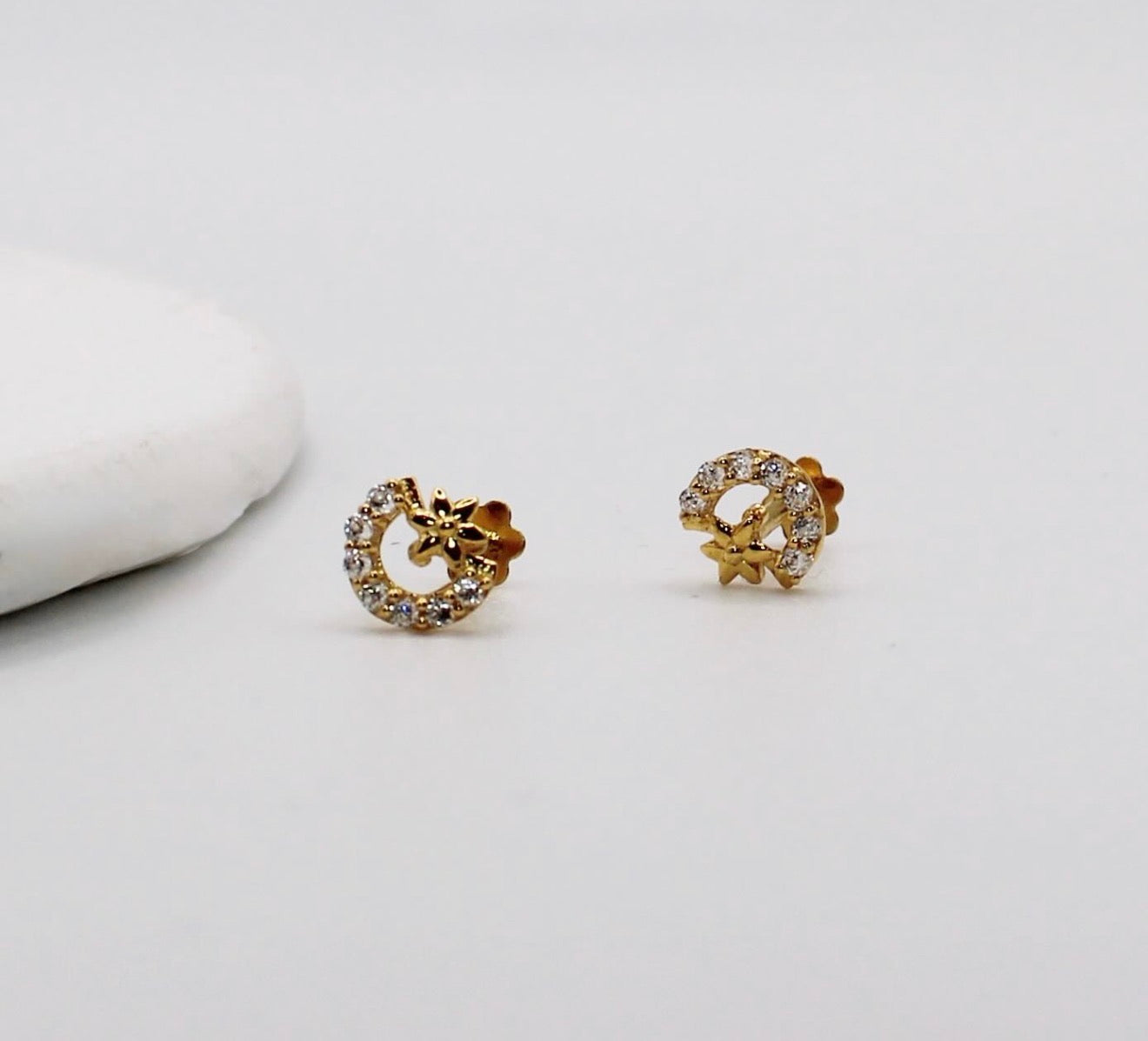 Moon & Star Studs | 6mm