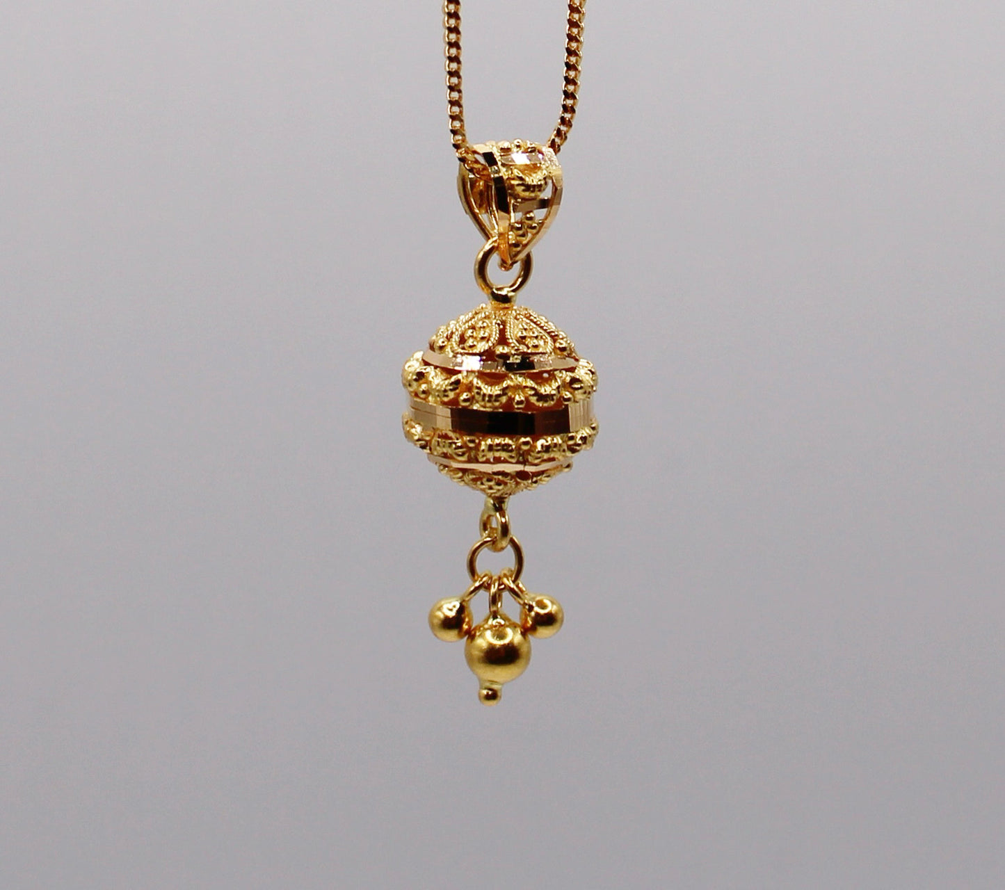 22carat Ball Dangly Pendant (only pendant without chain)