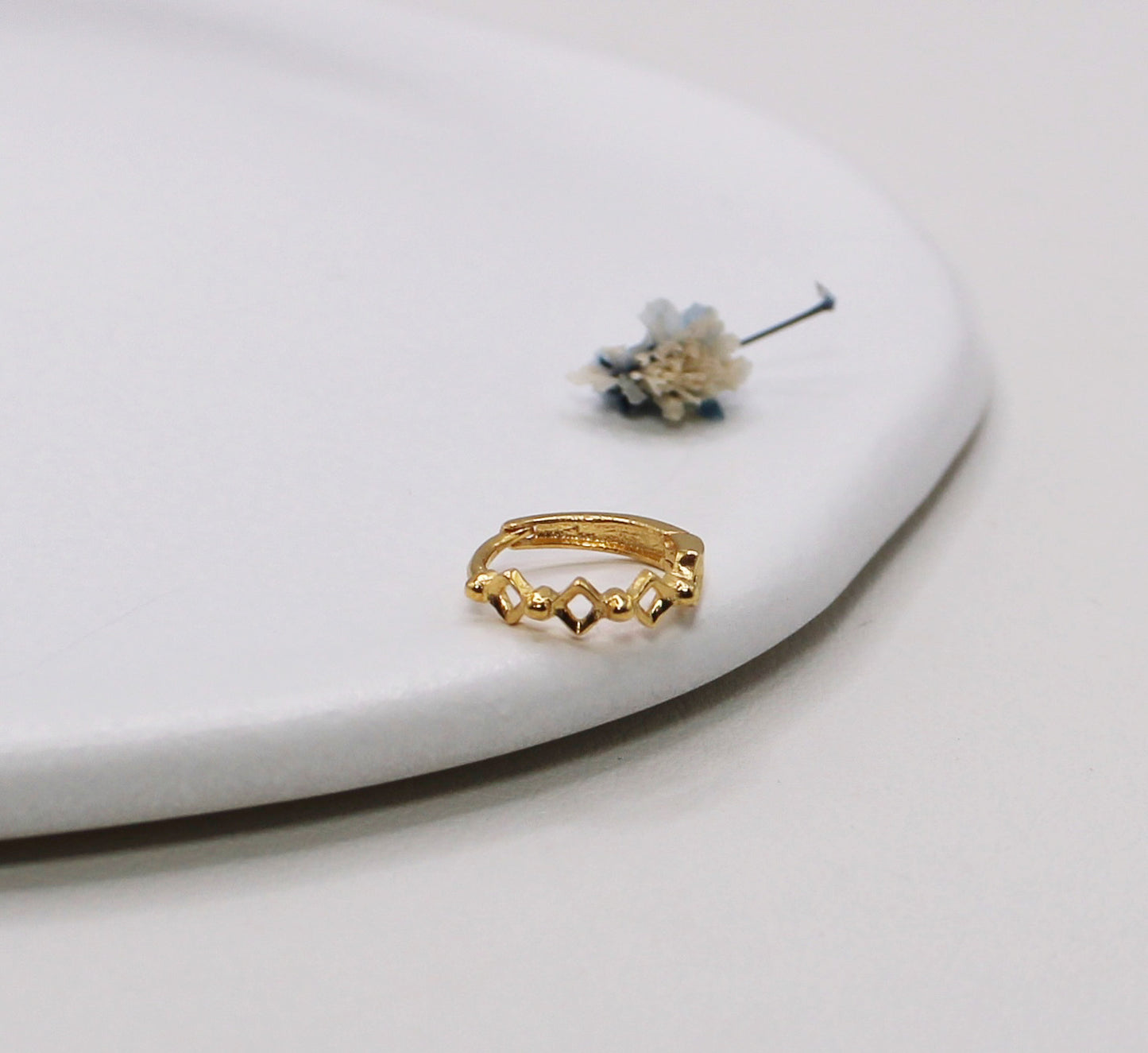 8mm Diamond-detail Hoop