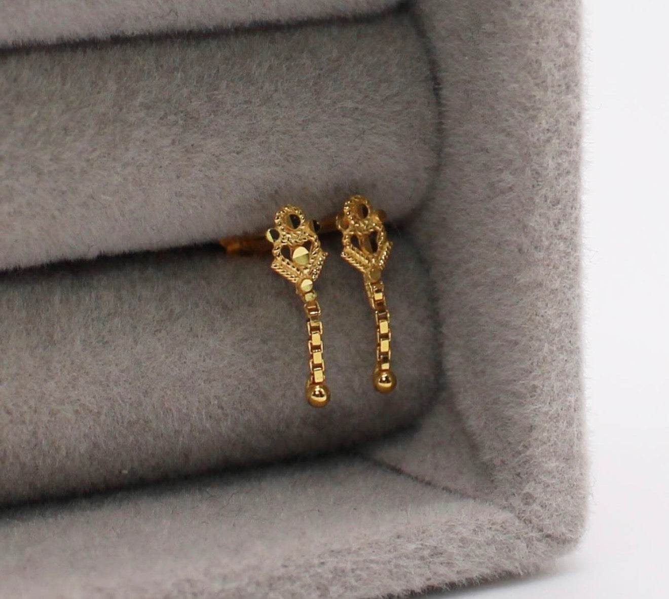 Tiny Detailed Long Studs