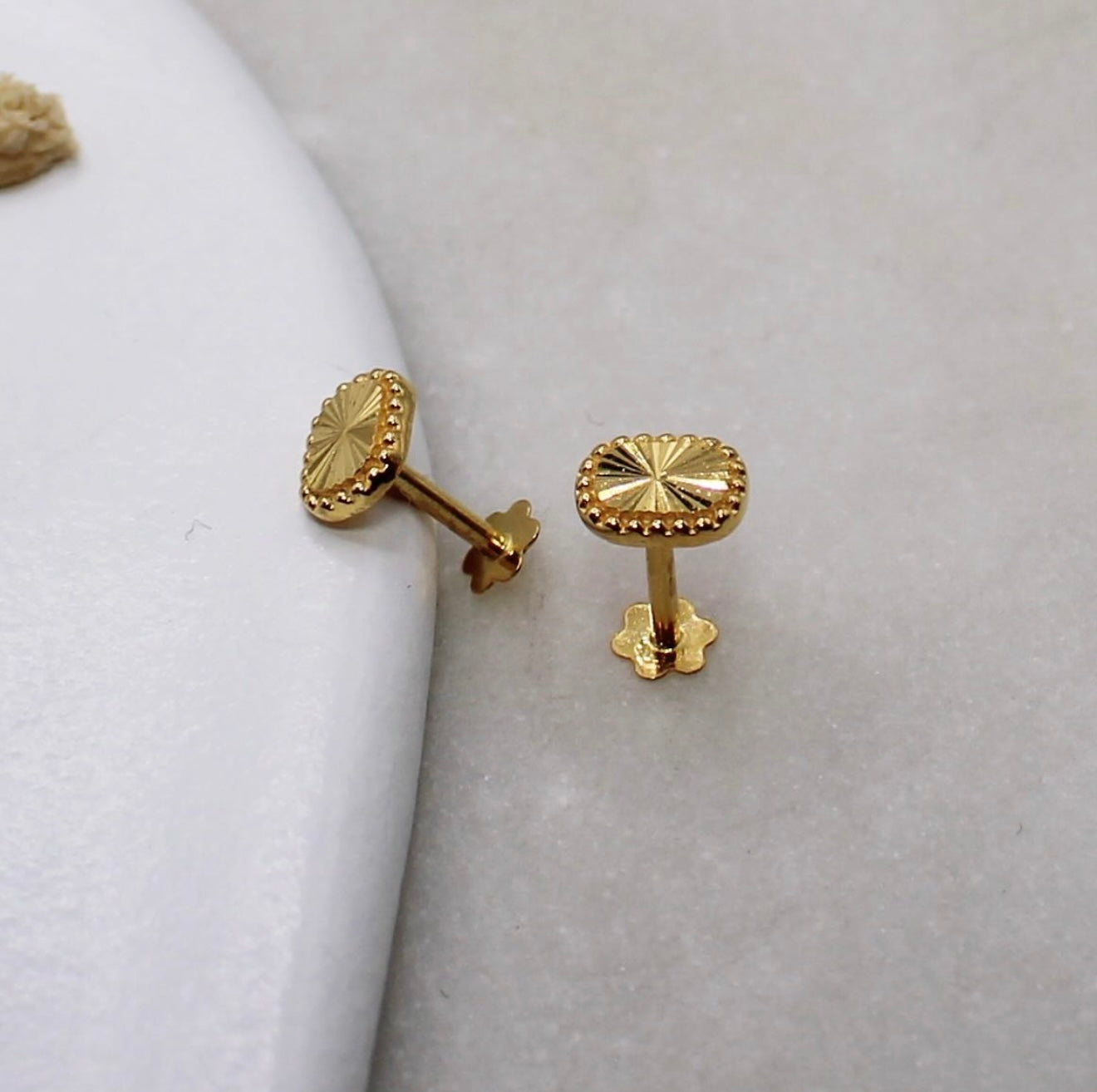 Dotted Oval Studs (small)