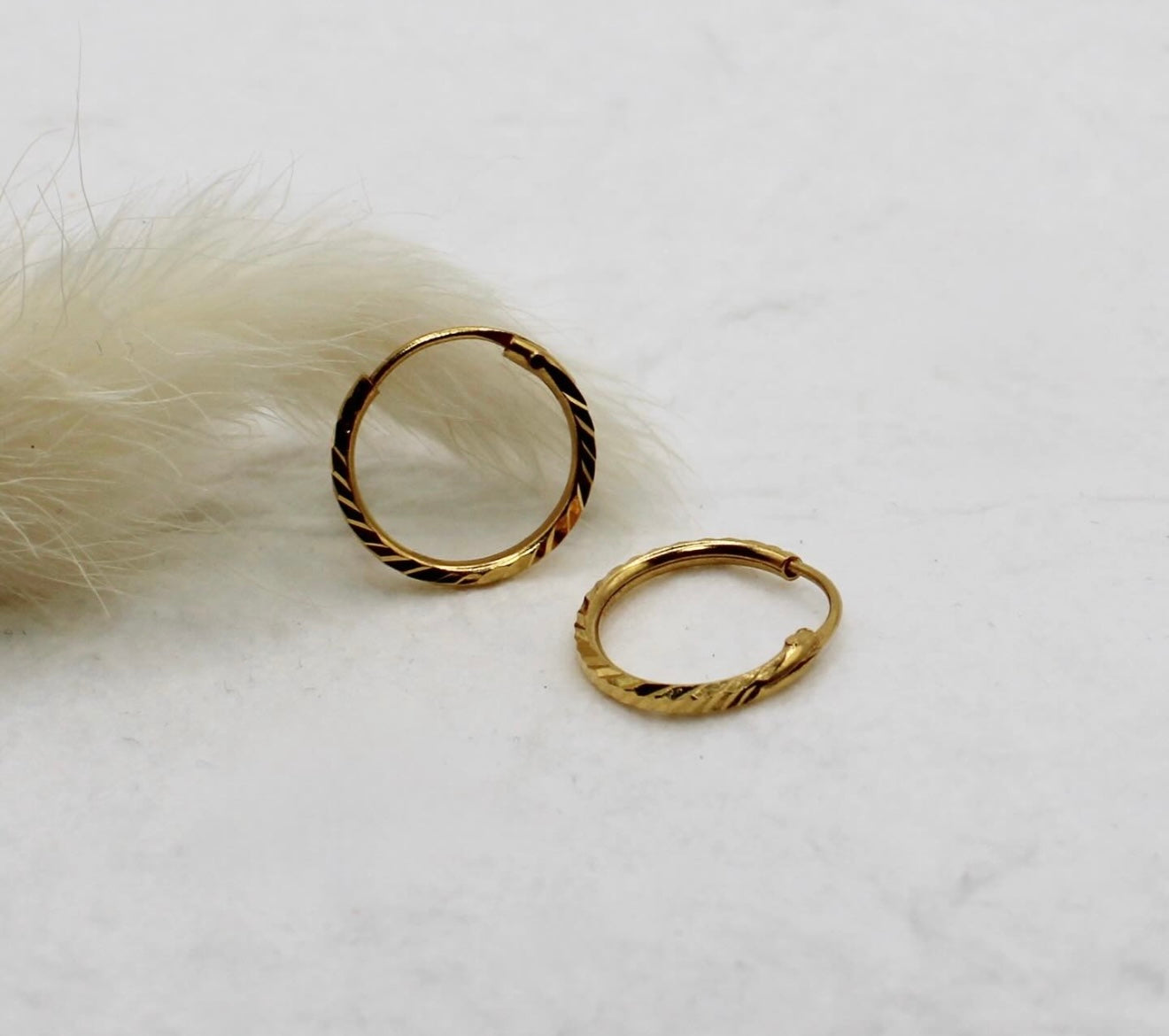 Plain Small Hoops