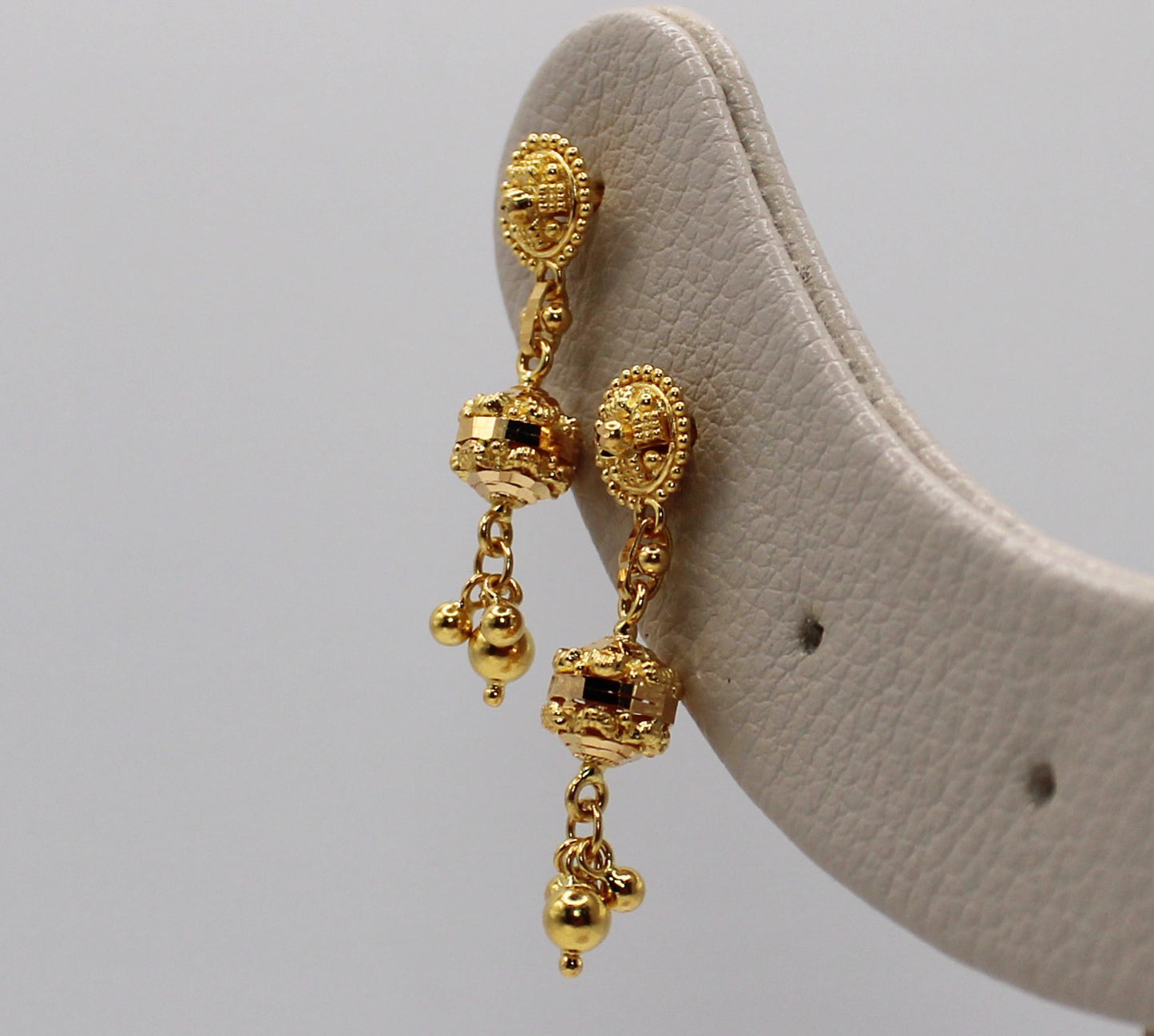 22carat Round Dangly Studs