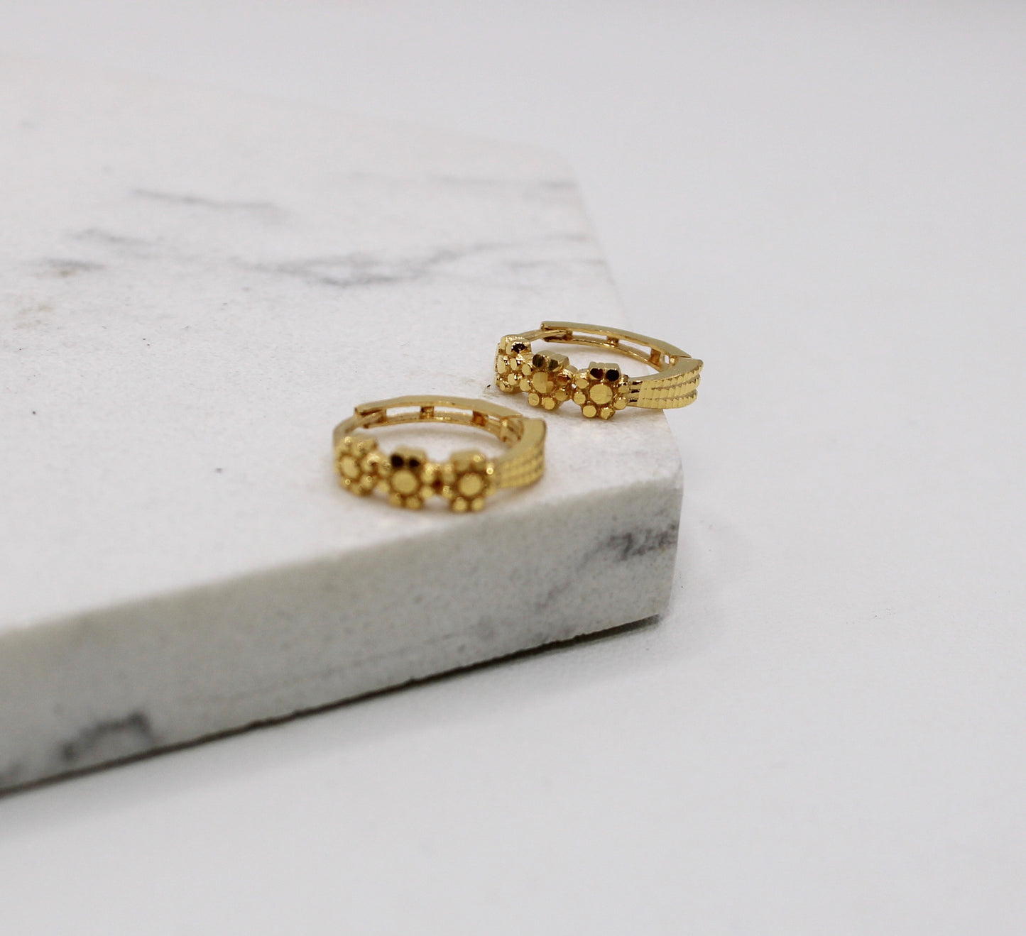 3 Flower Hoops in 9.5mm