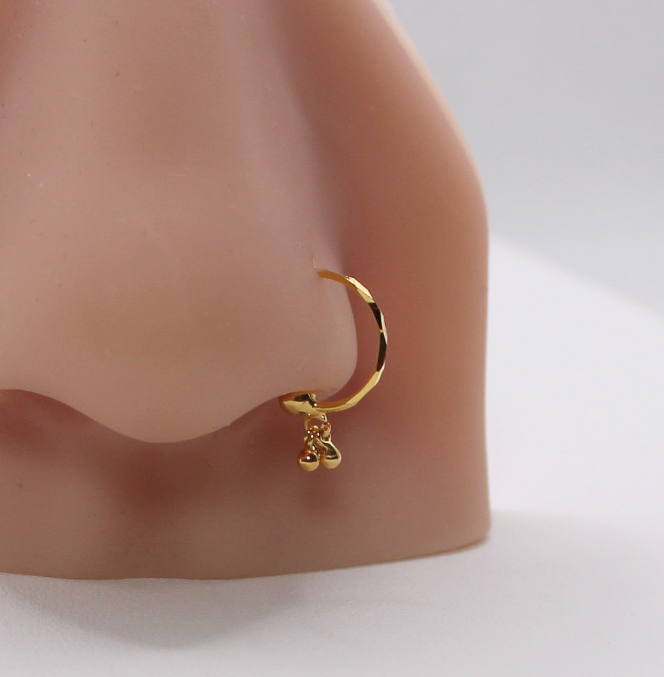 Traditional Diamond-cut Dangly Hoop