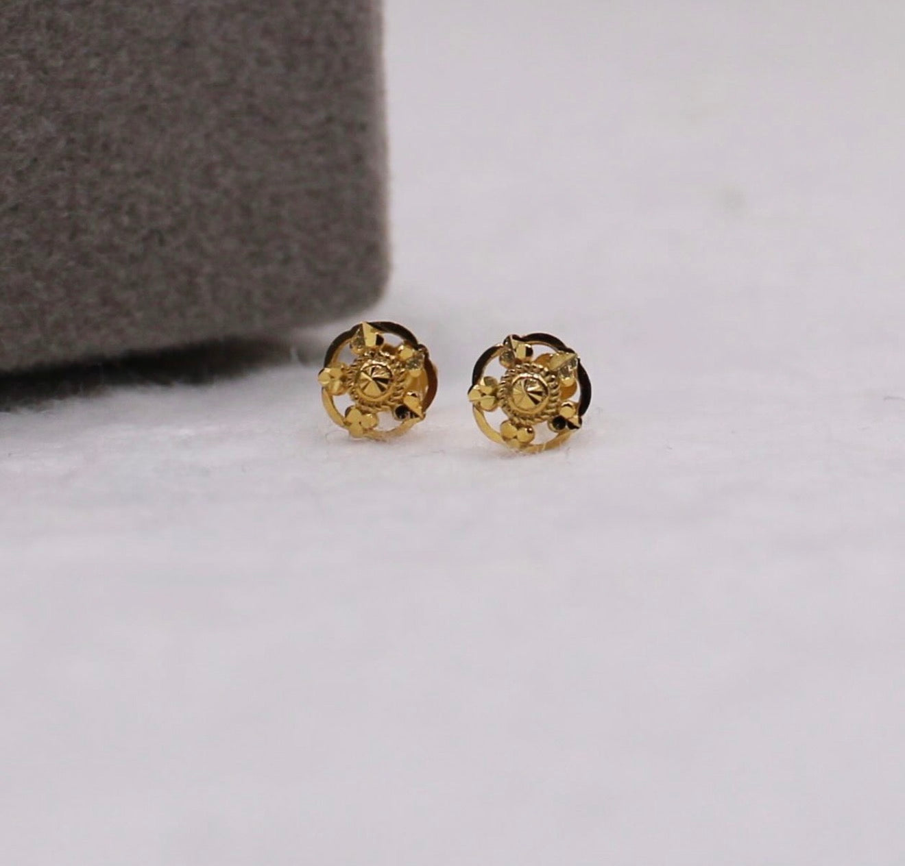Rosette Studs | 5mm