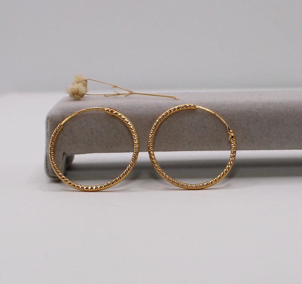 Medium Dainty Hoops