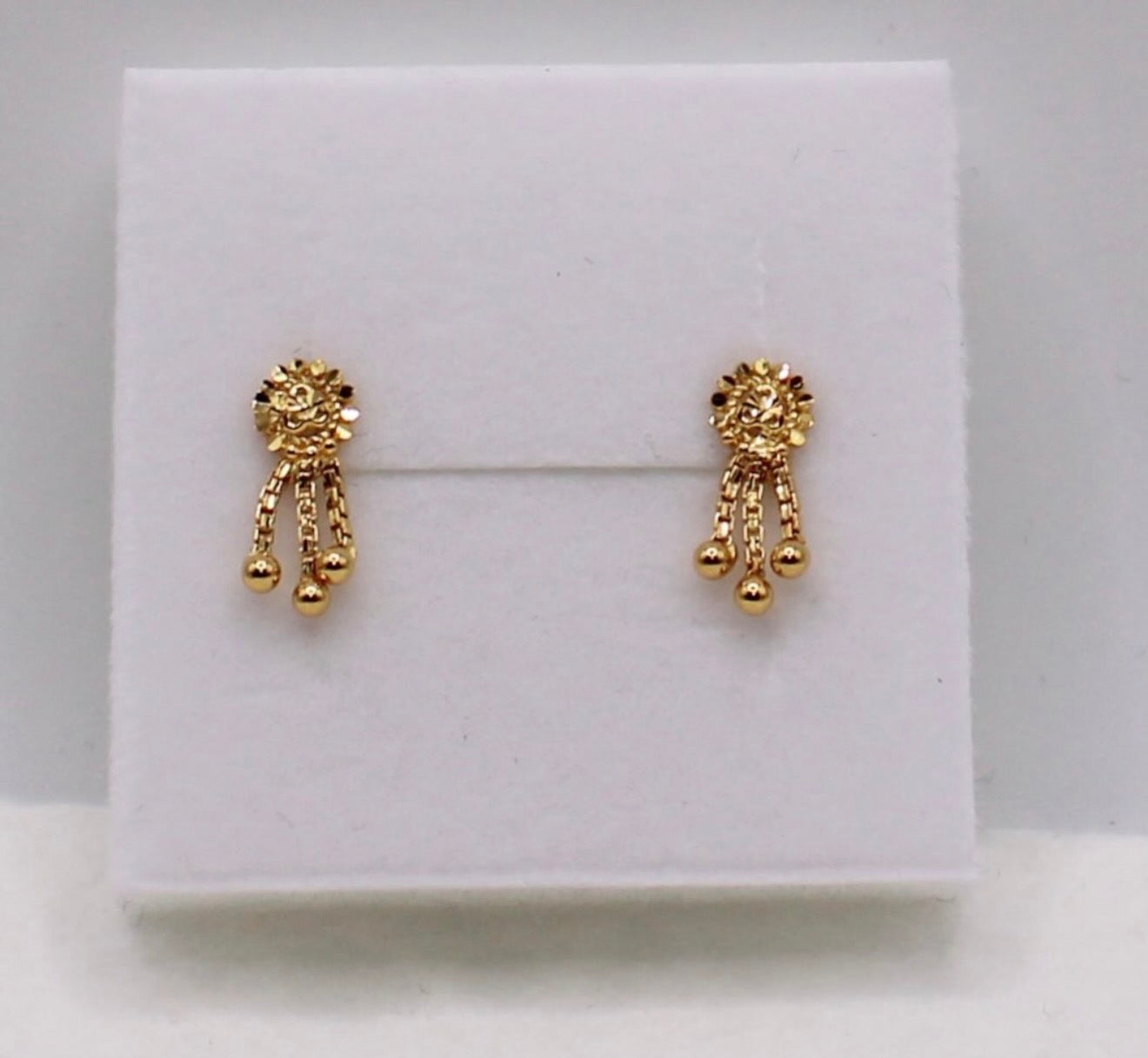Tiny Drape Studs