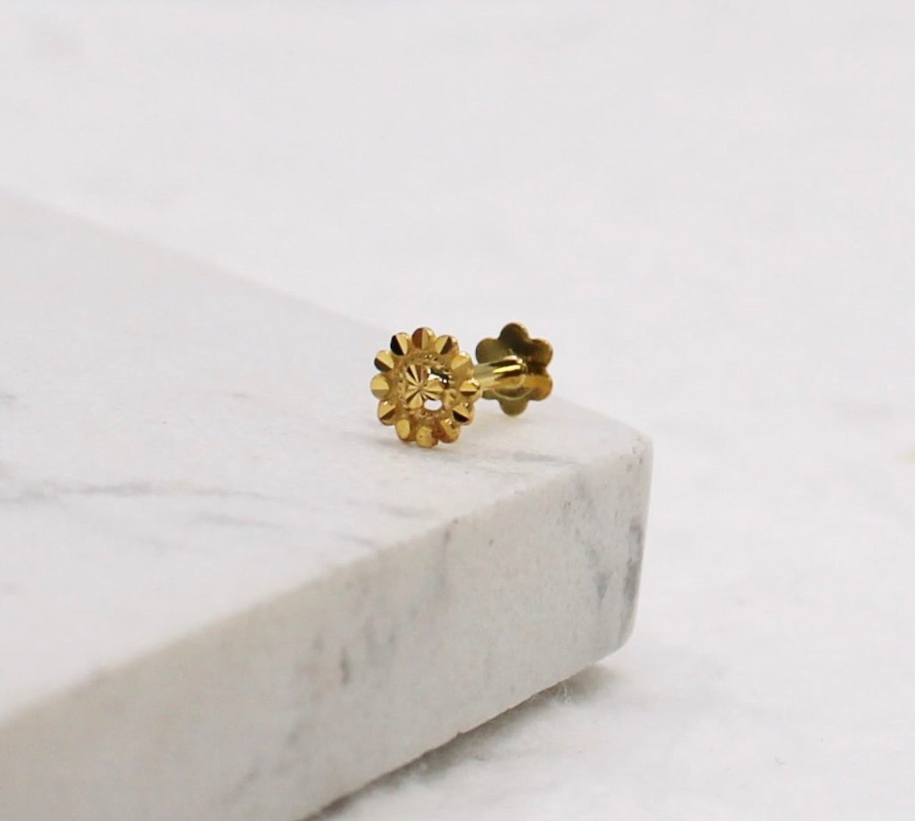 Detailed Flat Stud | 4mm