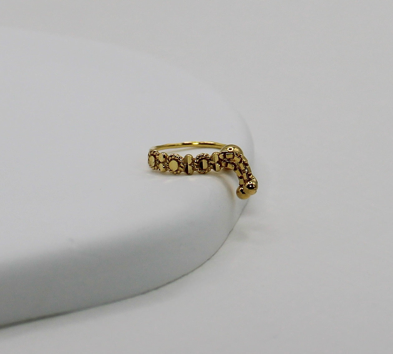 Detailed 2-Chain Hoop