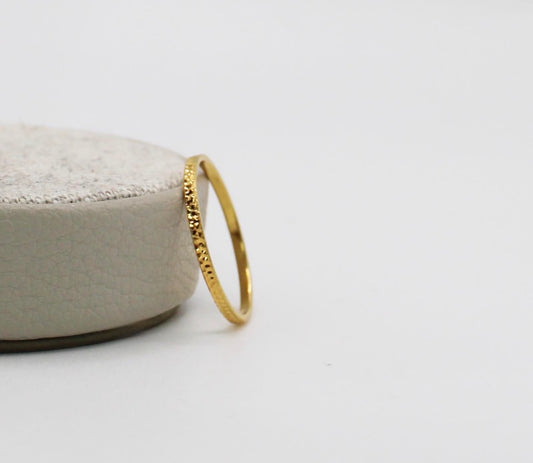 Dainty 18carat Ring
