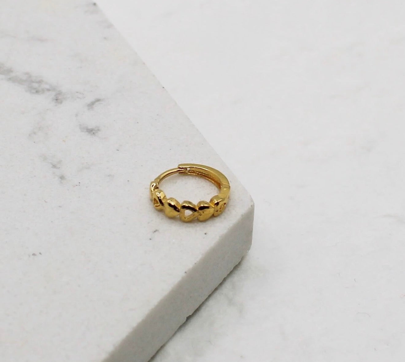 Stacked Heart Hoop