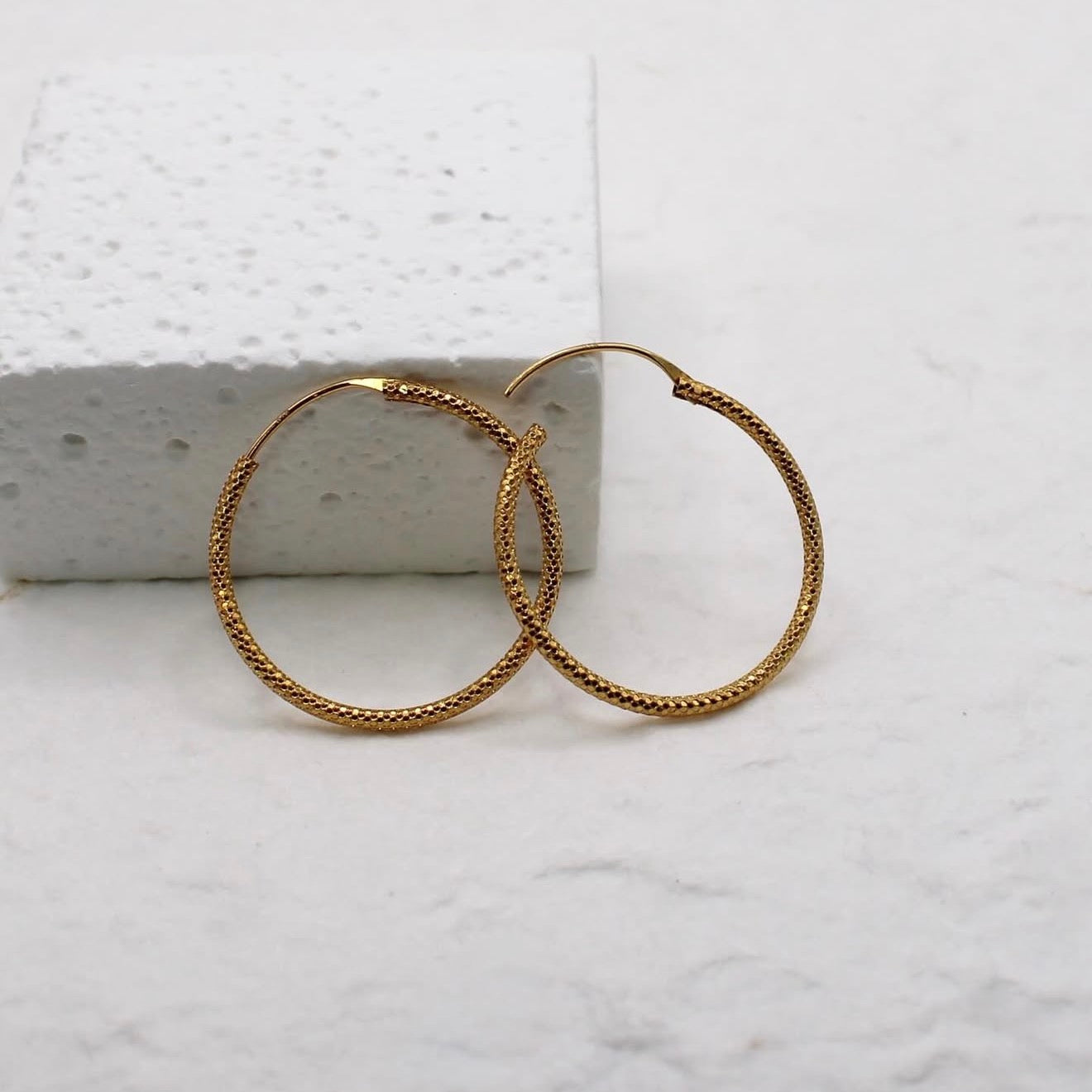 Medium 22carat Plain Hoops