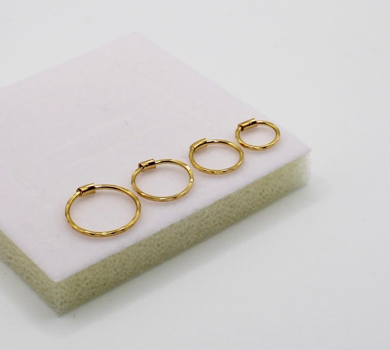 Thickish Hoop | 18carat