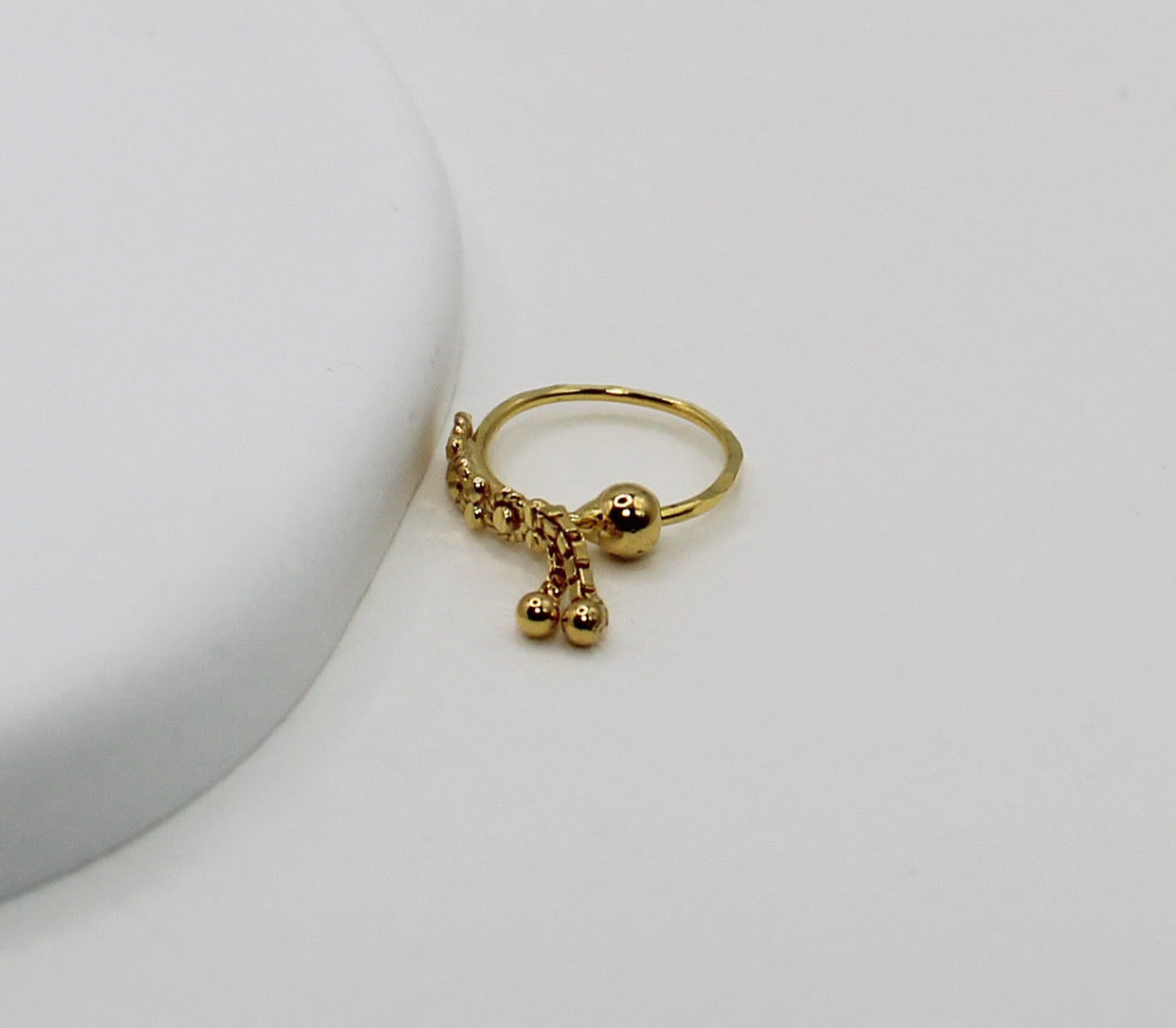 Detailed 2-Chain Hoop