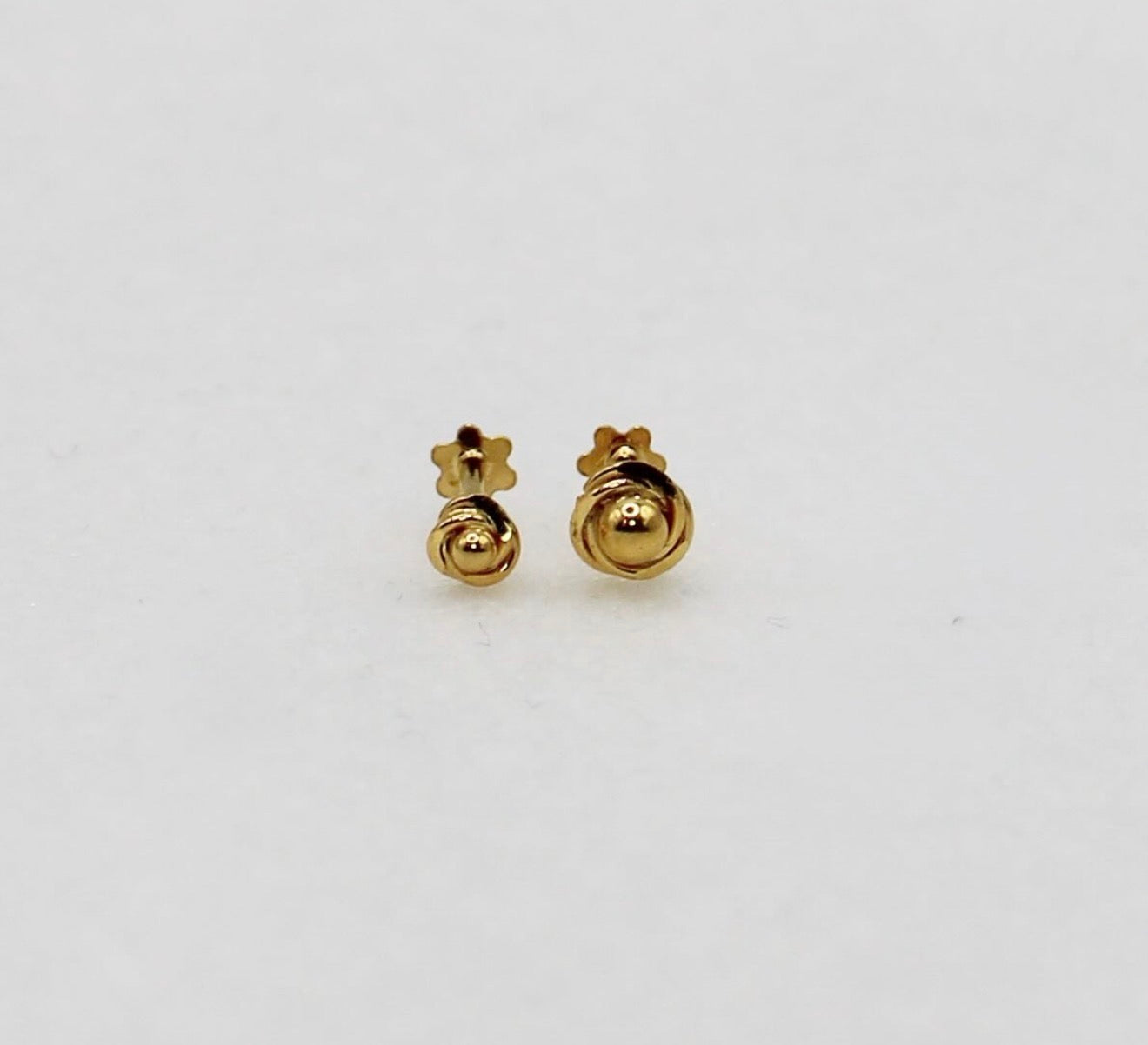 Rosey Gold Stud | 18carat