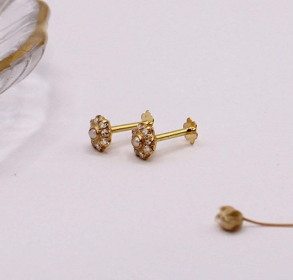 Pearl Flower Studs (pair)