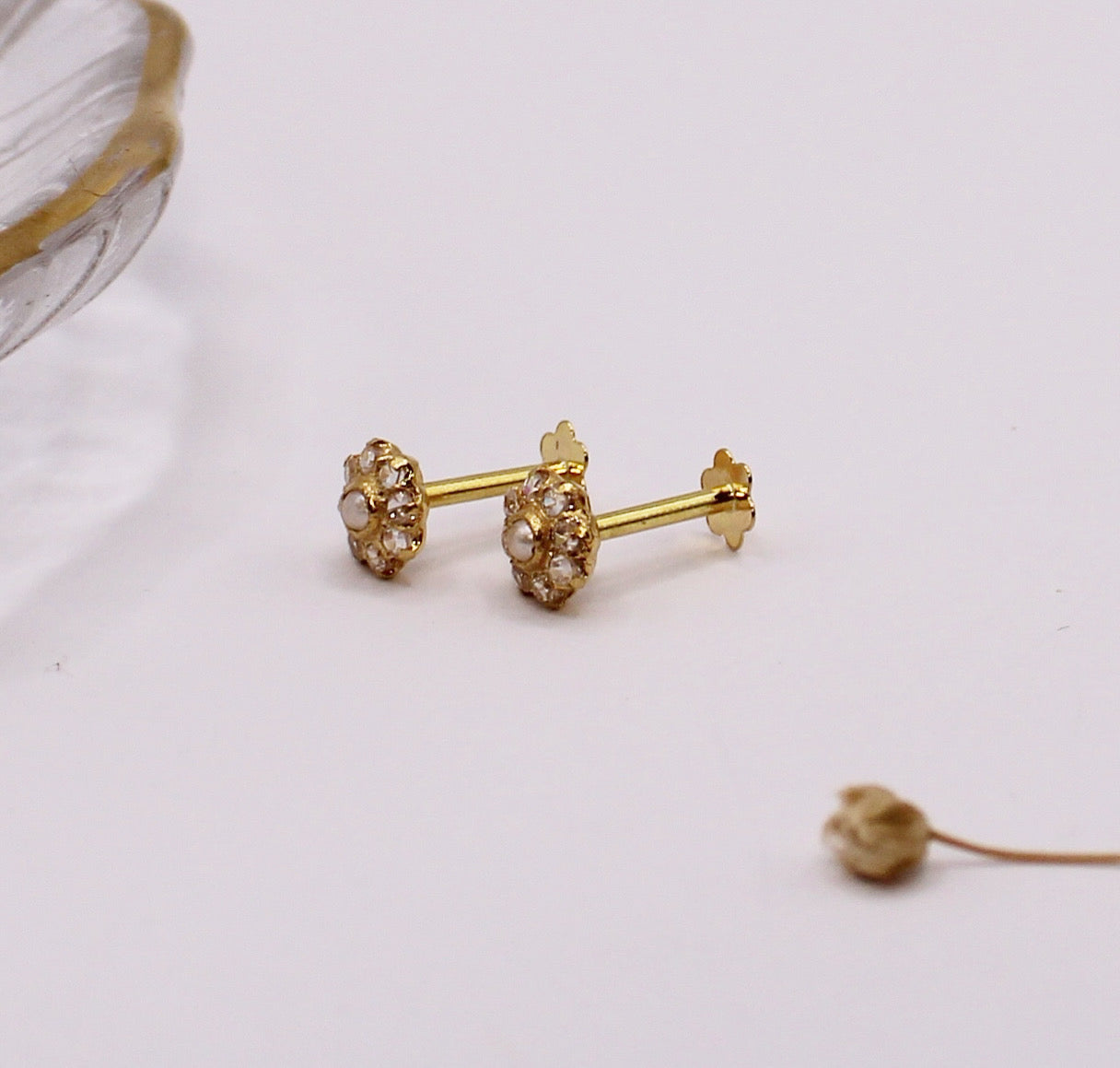 Pearl Flower Studs (pair)
