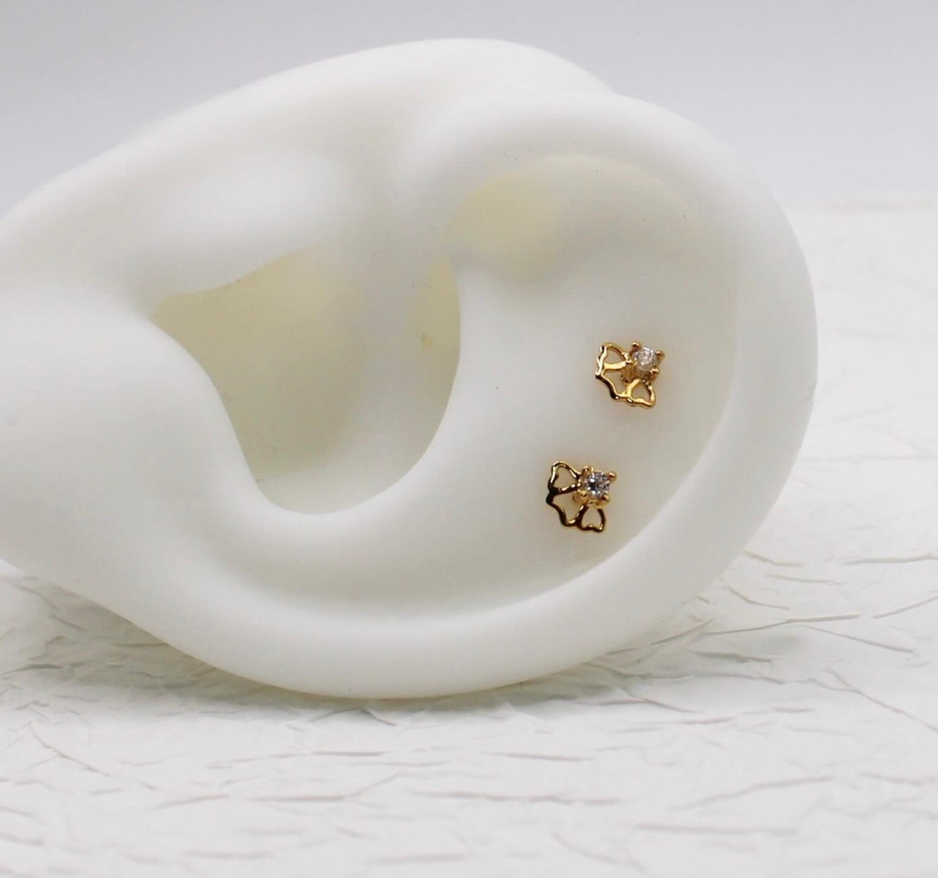 3-heart Tiny Stud | single piece